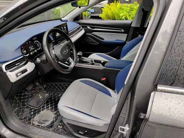 Geely Emgrand — Фото автомобиля 7