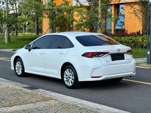 Toyota Corolla — Фото автомобиля 7