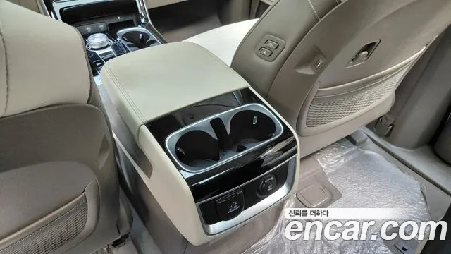 Kia Canival Carnival 4 поколение Бензин 9 мест Signature — Фото автомобиля 30