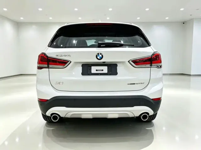 BMW X1 — Фото автомобиля 5