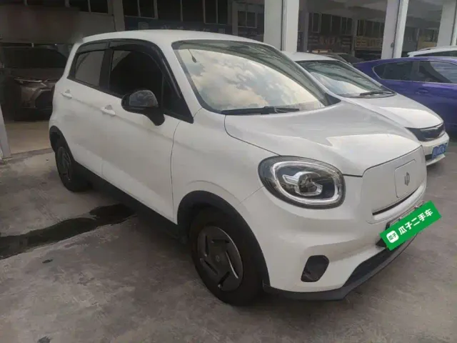 Leapmotor T03 — Фото автомобиля 3