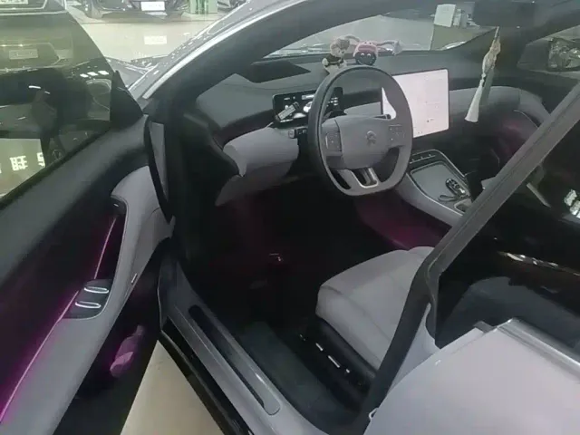 Nio ET5 Touring — Фото автомобиля 15