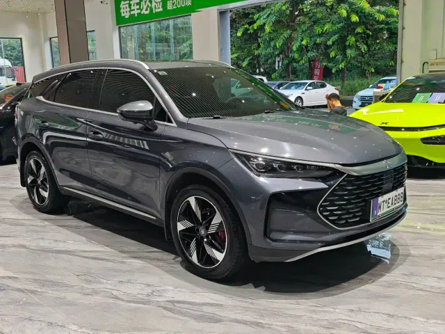 BYD Tang — Фото автомобиля 3