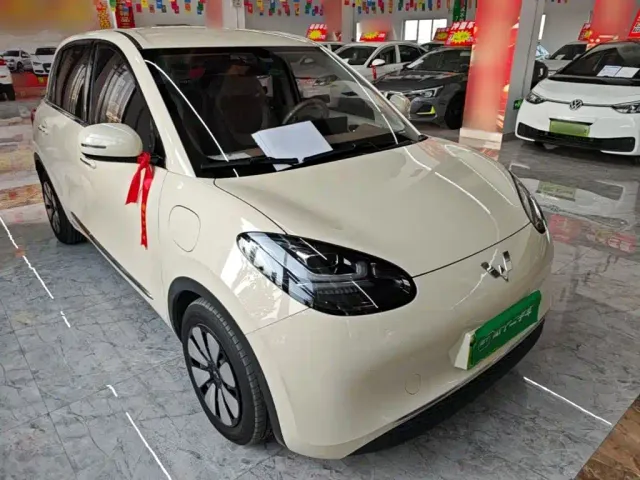 Wuling Bingo — Фото автомобиля 3