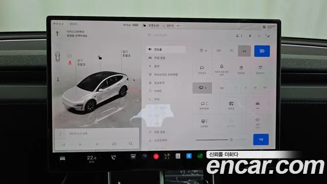 Tesla Model Y — Фото автомобиля 20