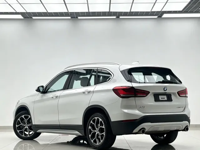 BMW X1 — Фото автомобиля 5