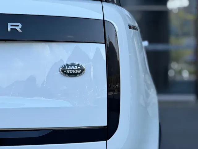 Land Rover Range Rover — Фото автомобиля 9