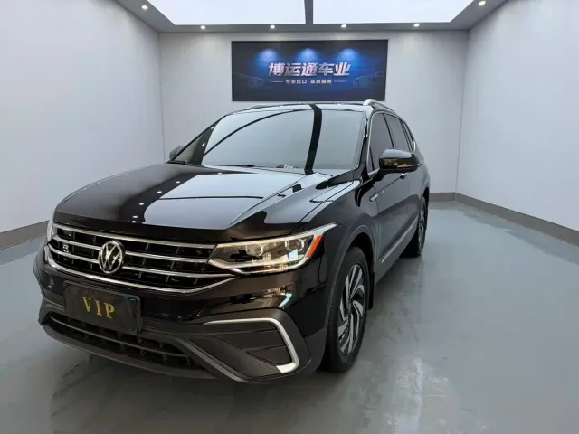 Фотография автомобиля — Volkswagen Tiguan L