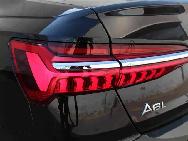 Audi A6L — Фото автомобиля 15