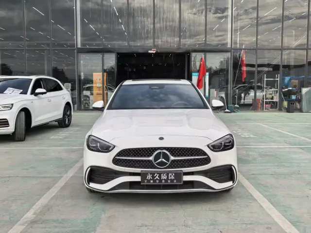Mercedes-Benz C-Class — Фото автомобиля 2