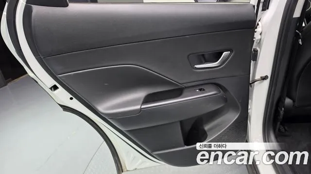 Hyundai Kona — Фото автомобиля 14