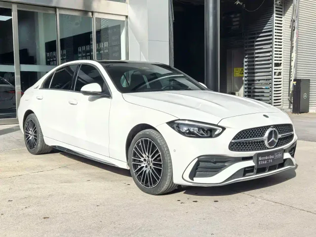 Mercedes-Benz C-Class — Фото автомобиля 3