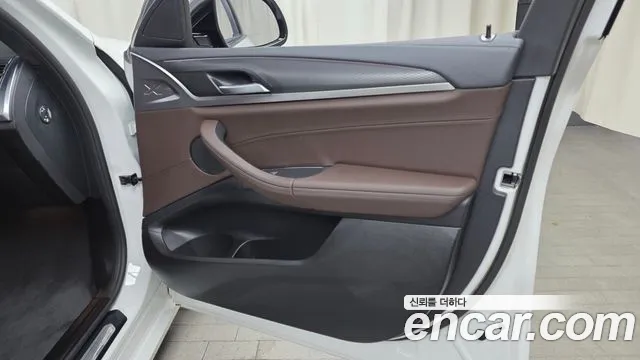 BMW X4 xDrive20i M Sport — Фото автомобиля 24