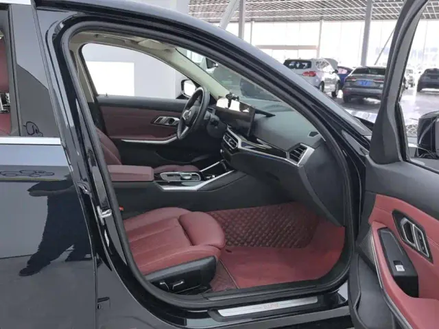 BMW i3 — Фото автомобиля 8