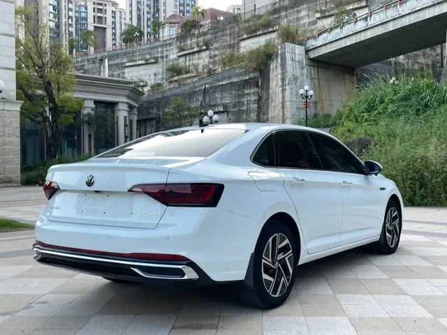 Volkswagen Sagitar — Фото автомобиля 7
