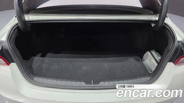 Kia K5 K5 3 поколение 2.0 LPI(Для проката) — Фото автомобиля 16