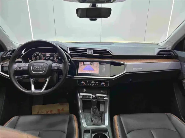Audi Q3 — Фото автомобиля 14