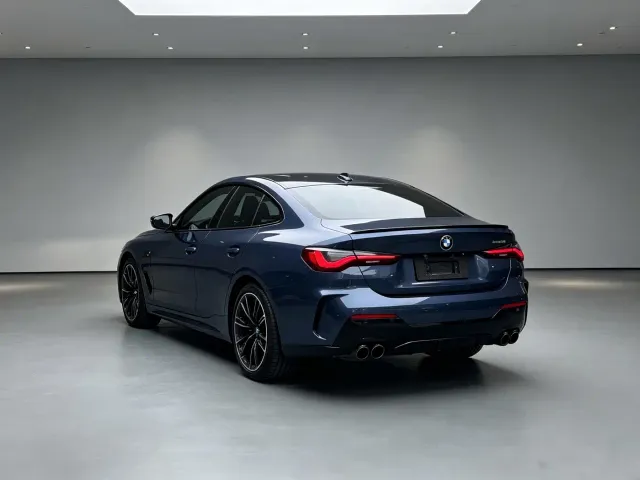 BMW BMW 4 Series 2022 425i M Sport Shadow Night Package — Фото автомобиля 9