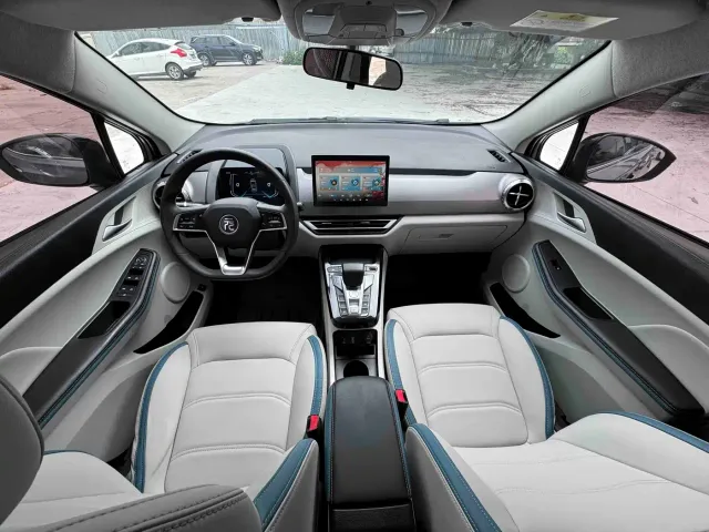 BYD Yuan Pro — Фото автомобиля 10