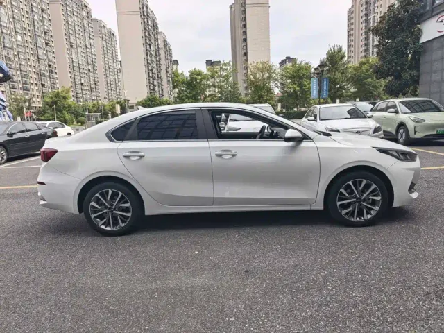 Kia K3 — Фото автомобиля 4