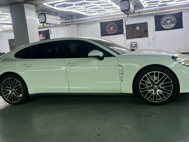Porsche Panamera — Фото автомобиля 4