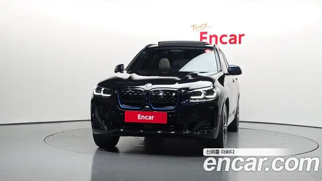 BMW iX3 G08 (2020–2024) — Фото автомобиля 3