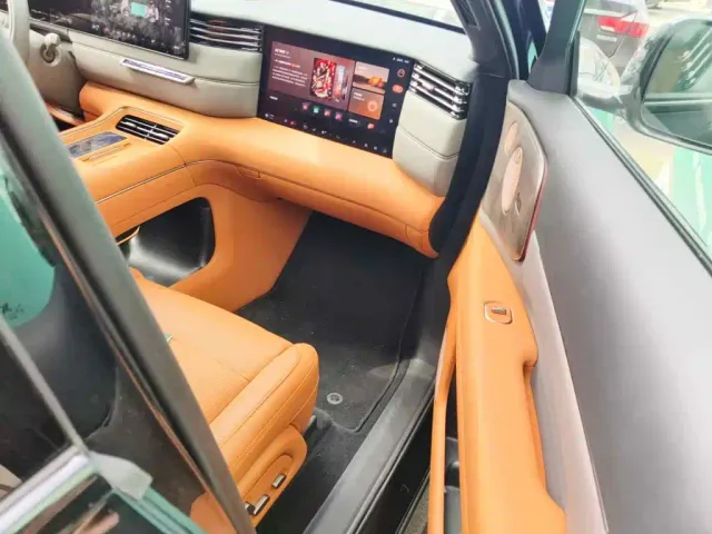 IM Motors LS8 — Фото автомобиля 10