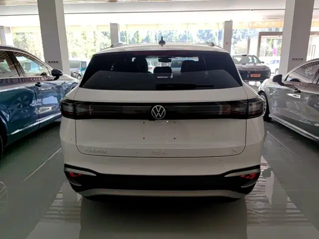Volkswagen ID.4 X — Фото автомобиля 5