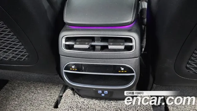 Genesis GV70 — Фото автомобиля 19