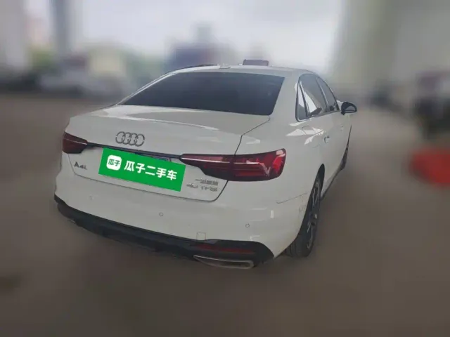 Audi A4L — Фото автомобиля 4