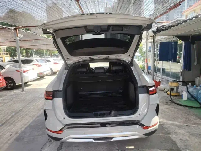 BYD Song PLUS — Фото автомобиля 18