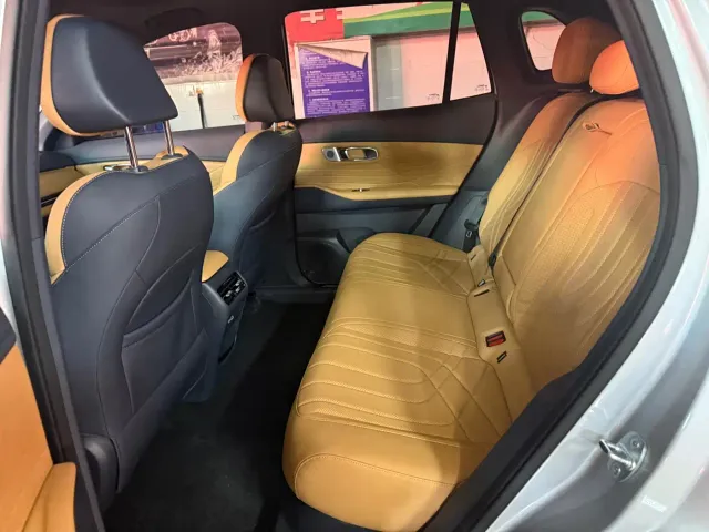 Geely Galaxy Galaxy Starship 7 EM-i 2025 120km Navigation Edition — Фото автомобиля 5