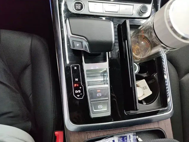 Audi Q7 — Фото автомобиля 13