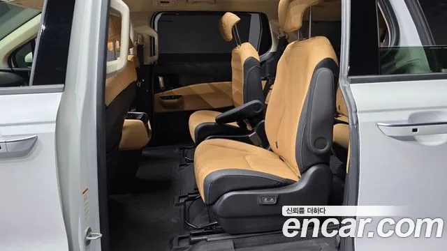 Kia Carnival 4th Gen — Фото автомобиля 18