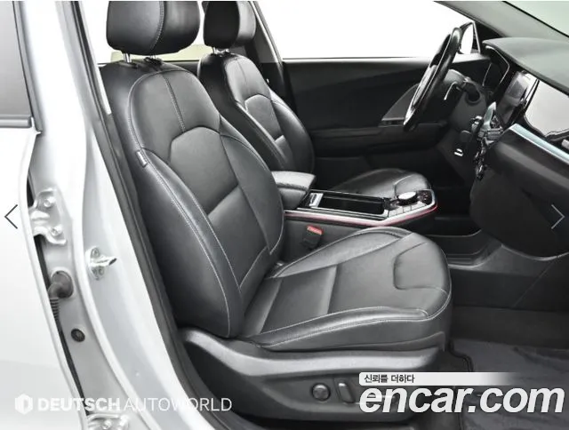Kia Niro — Фото автомобиля 10