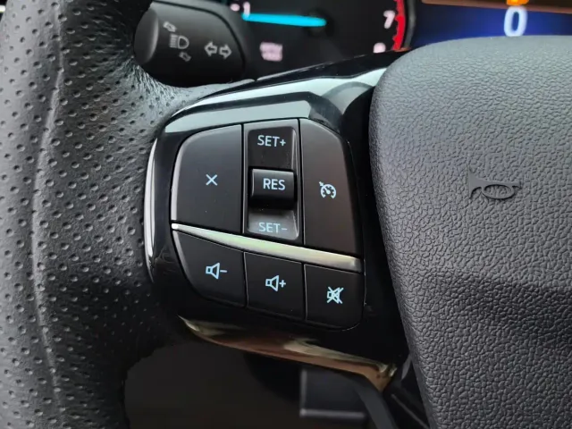 Ford Escape — Фото автомобиля 30