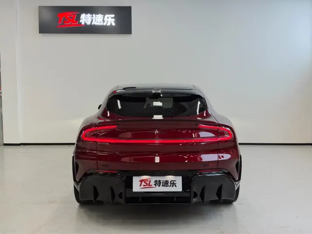Xiaomi YU7 — Фото автомобиля 5