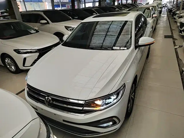 Volkswagen Bora — Фото автомобиля 2