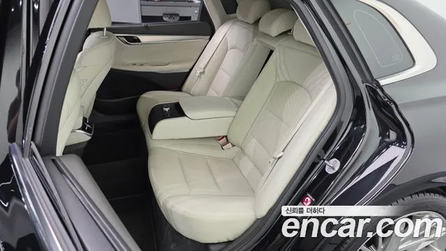 Hyundai Grandeur New — Фото автомобиля 16