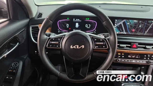 Kia Seltos New — Фото автомобиля 18