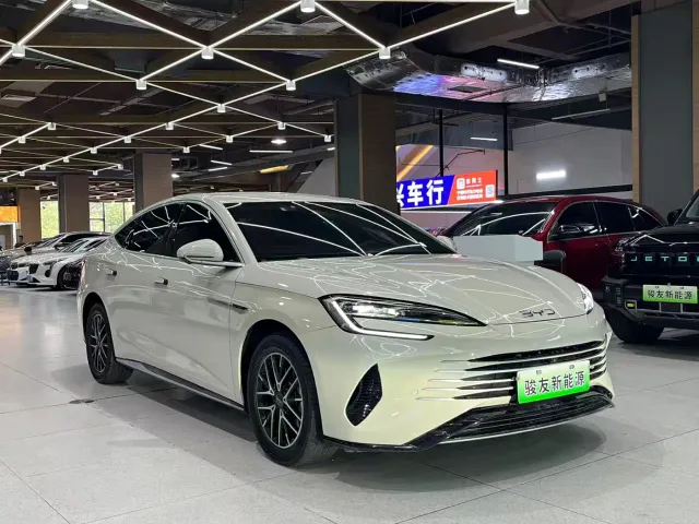 BYD Seal 07 DM-i — Фото автомобиля 3