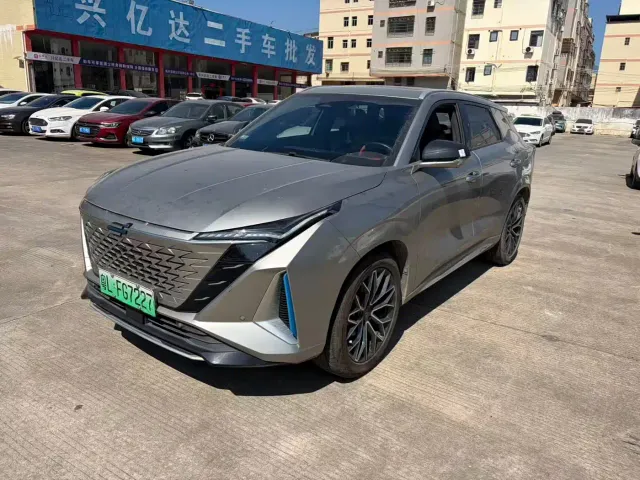 Changan Oshan Z6 EV — Фото автомобиля 2