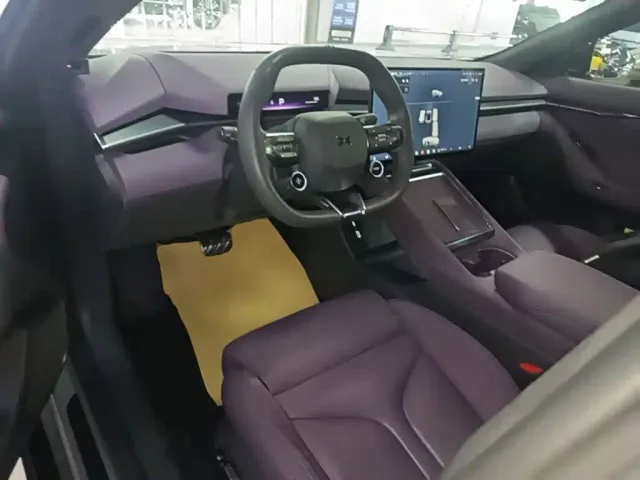 Xpeng P7 — Фото автомобиля 9