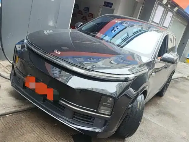 Фотография автомобиля — Li Auto L8