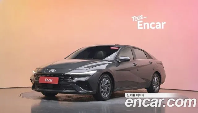 Фотография автомобиля — Hyundai Avante CN7
