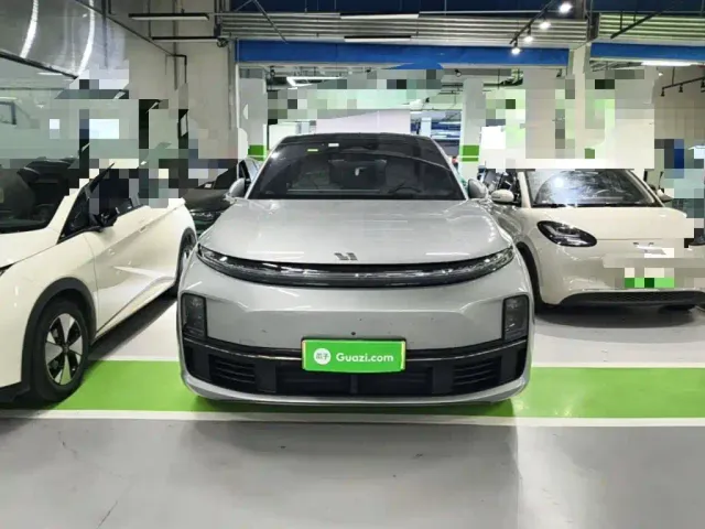 Li Auto L7 — Фото автомобиля 2