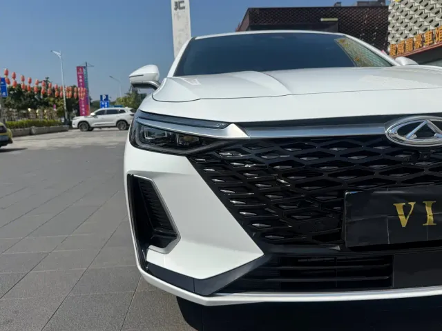 Chery Arrizo 8 — Фото автомобиля 4