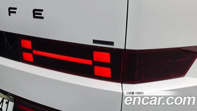 Hyundai Santa Fe MX5 — Фото автомобиля 8