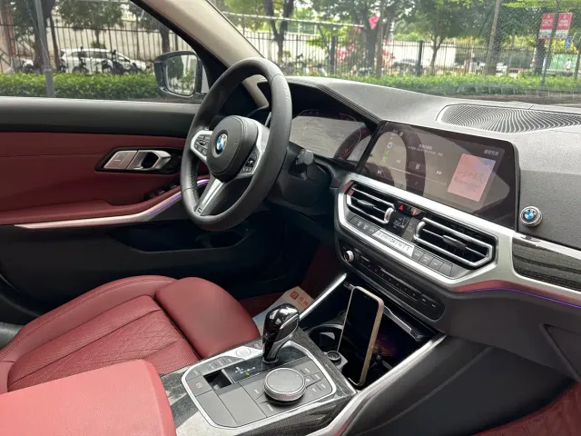 BMW 3 Series — Фото автомобиля 8