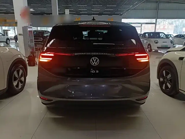 Volkswagen ID.3 — Фото автомобиля 5